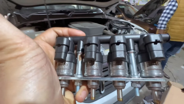 Mahindra Scorpio-N With Aftermarket CNG Kit Goes Viral