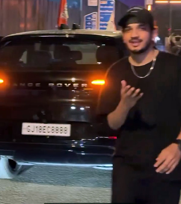 munawar faruqui range rover