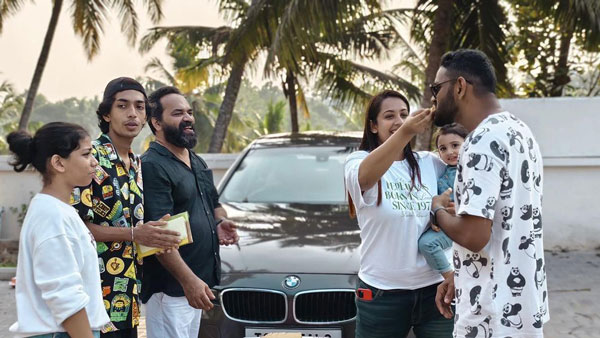 Youtuber And Dancer Sowbhagya Venkitesh Got BMW 3 Series Luxury Car As Birthday Gift