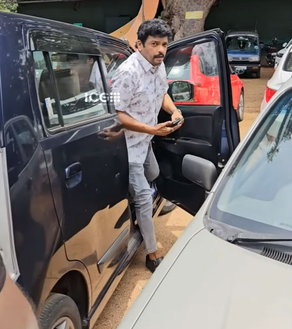 actor jagadish drove an old maruti stingray