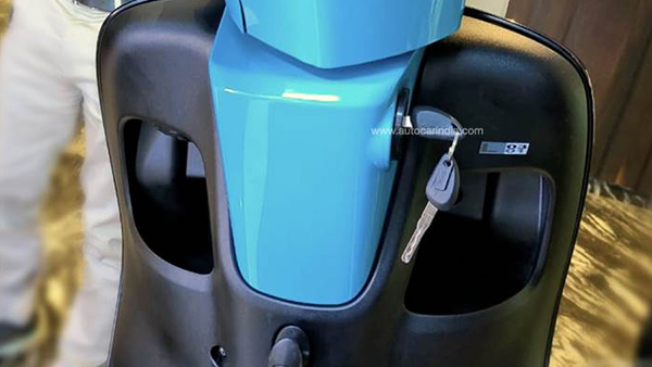 Affordable Bajaj Chetak Electric Scooter Spied