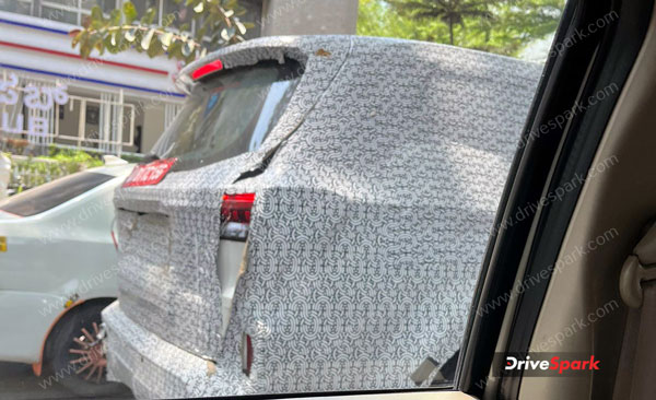 New MG Gloster Facelift Spied Again