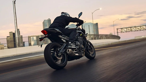 Triumph Street Triple R And RS Bikes Get Price Cut Up To Rs 48000