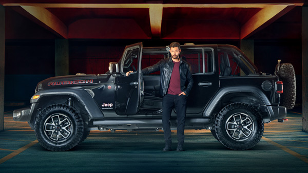 jeep india welcomes hrithik roshan