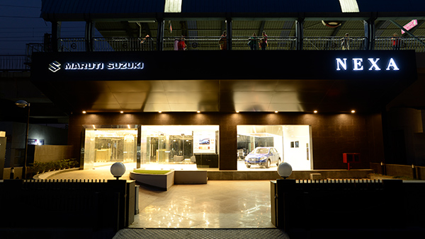 maruti nexa showroom
