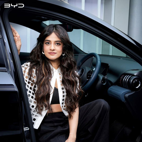 byd atto 3 jasleen royal