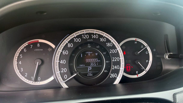 Malayali Drives His Honda Accord V6 Model For 10 Lakh Kms In Canada Malayali Drives His Honda Accord V6 Model For 10 Lakh Kms In Canada