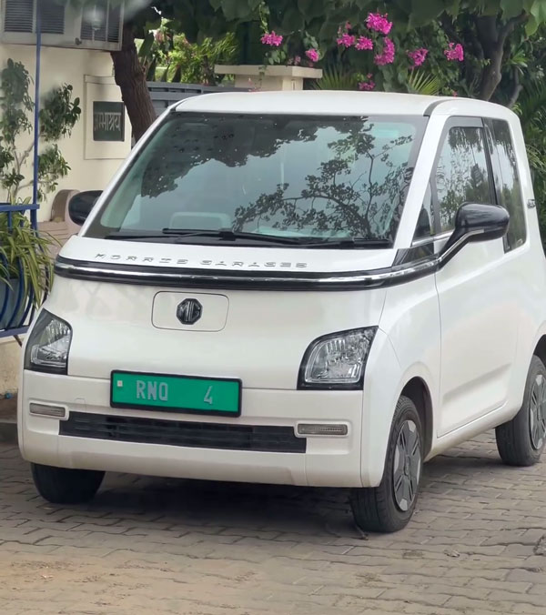 Owner Buys VIP Number Plate Worth Rs 1 Crore For His 7 Lakh MG Comet EV Owner Buys VIP Number Plate Worth Rs 1 Crore For His 7 Lakh MG Comet EV