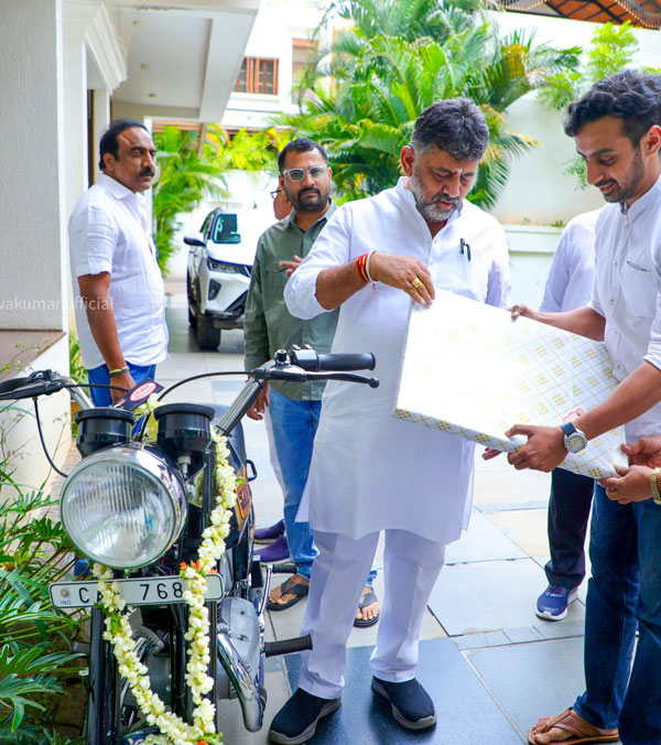 dk shivakumar restored yezdi roadking dk shivakumar restored yezdi roadking