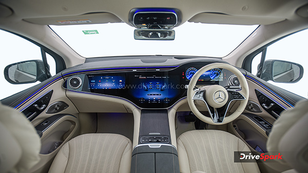 mercedes eqs suv interior