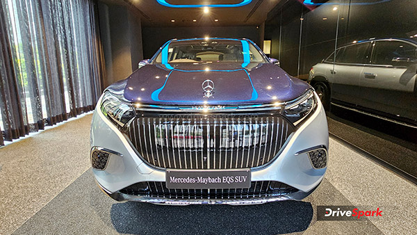mercedes maybach eqs 680 front