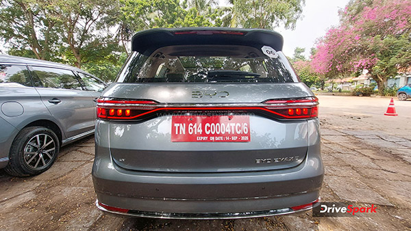 byd emax 7 rear design