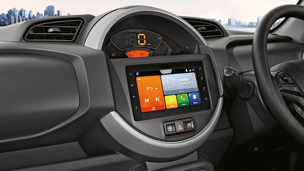 maruti s-presso display