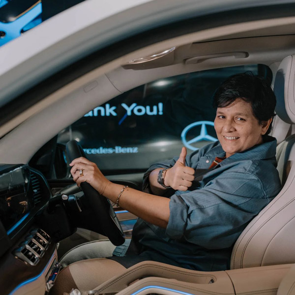falguni pathak mercedes-benz gle falguni pathak mercedes-benz gle