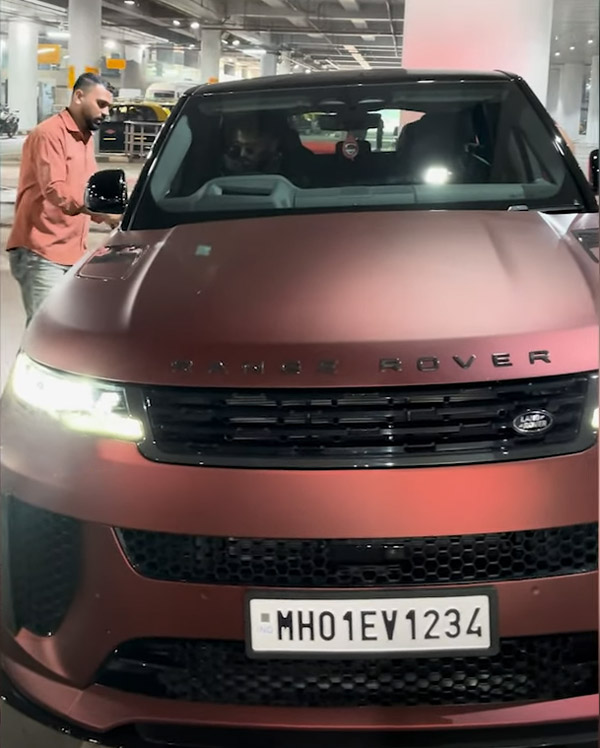hardik pandya customized matt red range rover sport