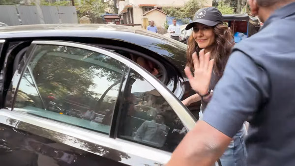 mrunal thakur spotted in mercedes s4504