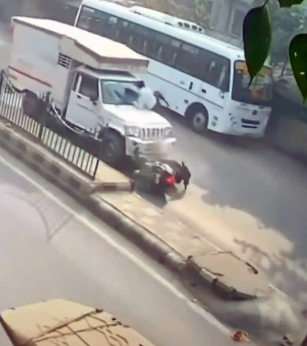 scooter rider video goes viral scooter rider video goes viral