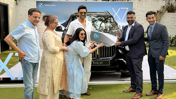 actors divyanka tripathi vivek dahiya bmw x7
