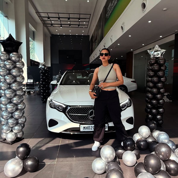 gauahar khan mercedes-benz e-class