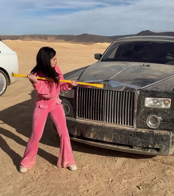 jameliz benitez smith destroying rolls royce