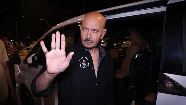 rakesh roshan toyota vellfire