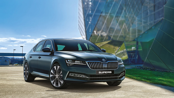 Skoda Superb Sedan Available With Rs 18 Lakh Discount