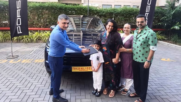 Actor Kunchacko Boban Buys New Porsche Cayenne Luxury SUV Actor Kunchacko Boban Buys New Porsche Cayenne Luxury SUV
