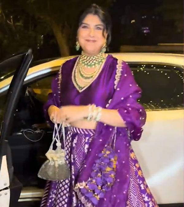 anshula kapoor lexus rx 350h