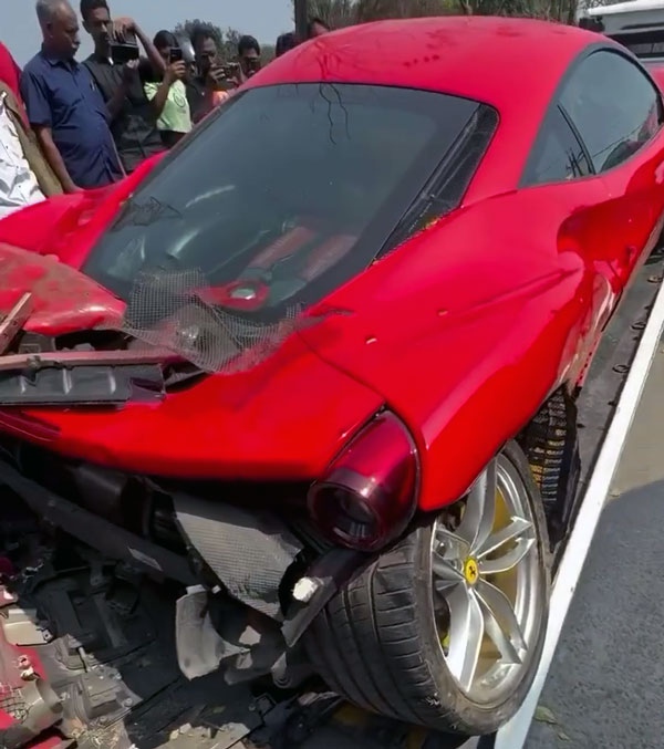 Josco Jewellers Owner Ferrari 488 GTB Kochi Accident Details