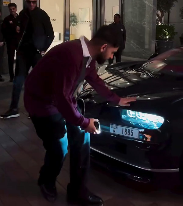 karan aujla drives bugatti chiron