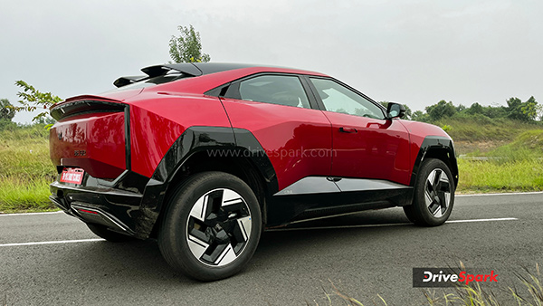 mahindra be 6 rear view