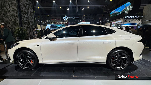 mg im5 auto expo 2025 side view