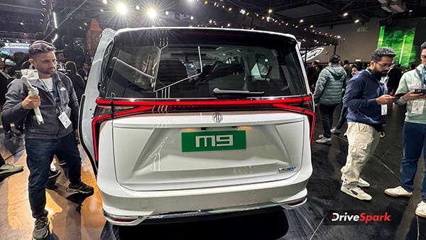 MG M9 Electric MPV Unveiled At Bharat Mobility Global Expo 2025