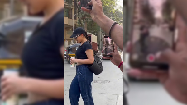 sara ali khan spotted in honda cr-v