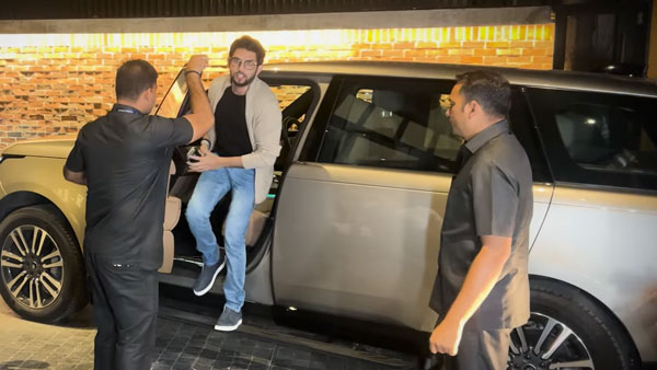 aaditya thackeray range rover autobiography
