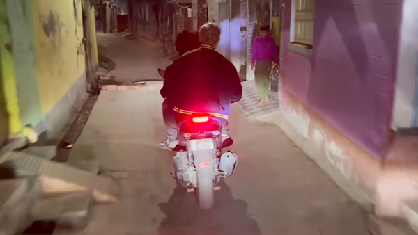 ed sheeran arijit singh scooter ride