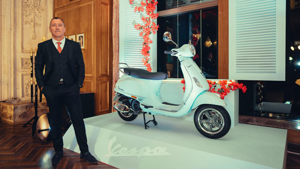 2025 Piaggio Vespa Scooter Launched Price Starts From 1 32 Lakh