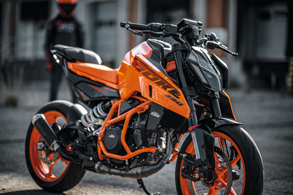 New 2025 KTM 390 Duke To Launch With Cruise Control And New Colour Option