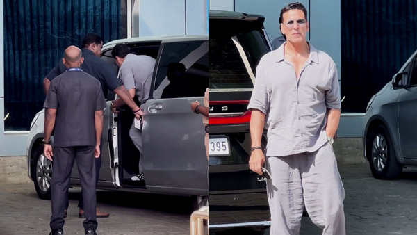 Bollywood Actor Akshay Kumar Spotted In His Toyota Vellfire Luxury MPV Bollywood Actor Akshay Kumar Spotted In His Toyota Vellfire Luxury MPV