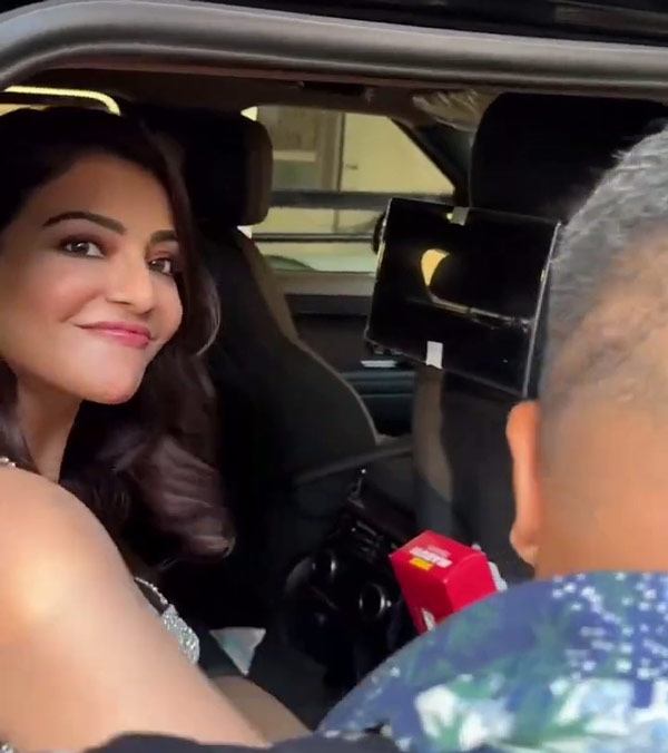 kajal agarwal spotted in luxury car