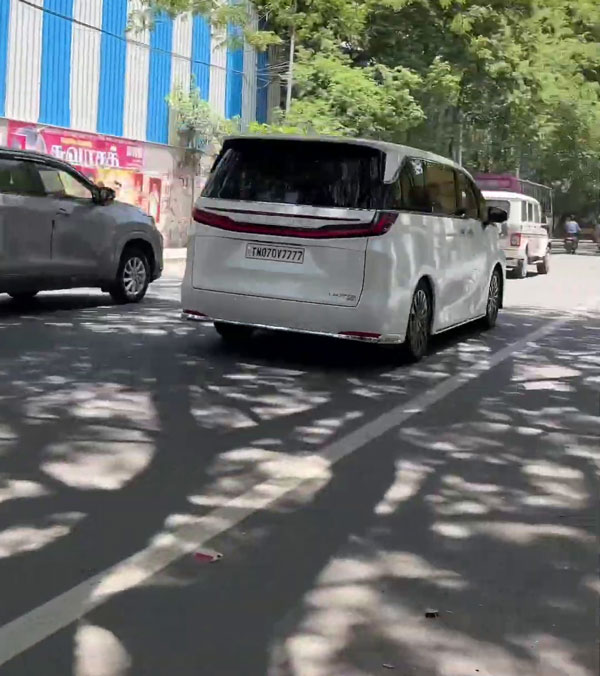 Kamal Hassan Buys New Lexus LM 350h Luxury MPV