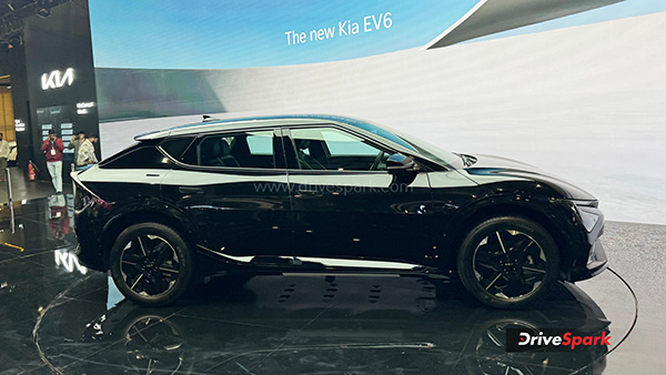 kia ev6 side view