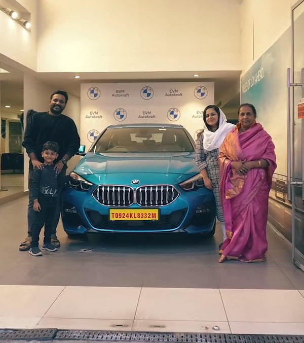 Singer Najim Arshad Buys New Hyundai Alcazar SUV