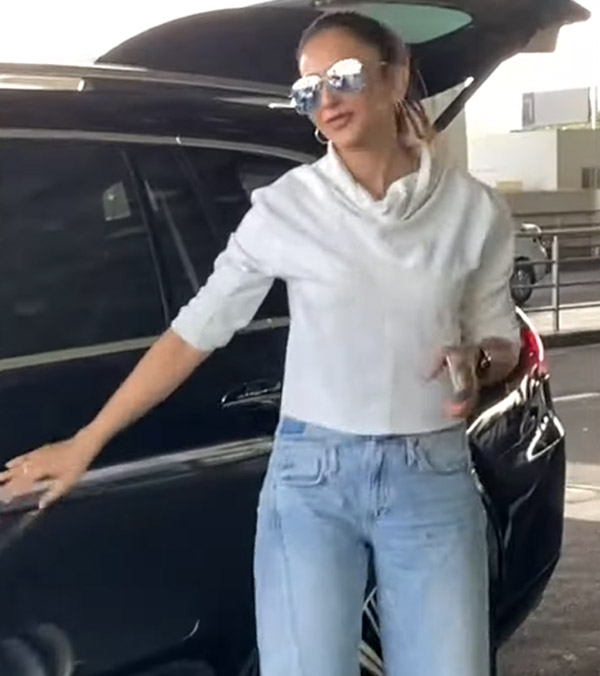 rakul preet singh spotted in mercedes maybach gls