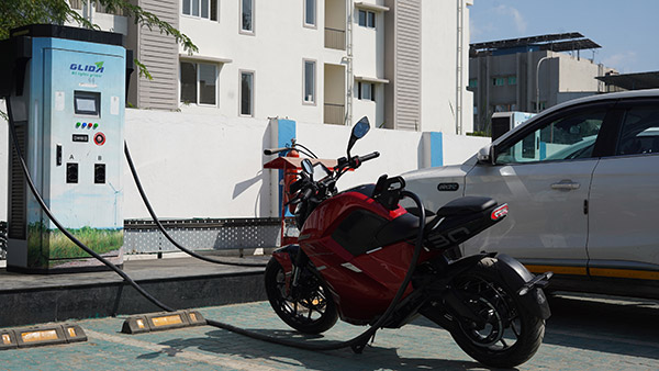 Raptee T30 Electric Bike Gets ARAI Certification For CCS2 Car Charging Technology