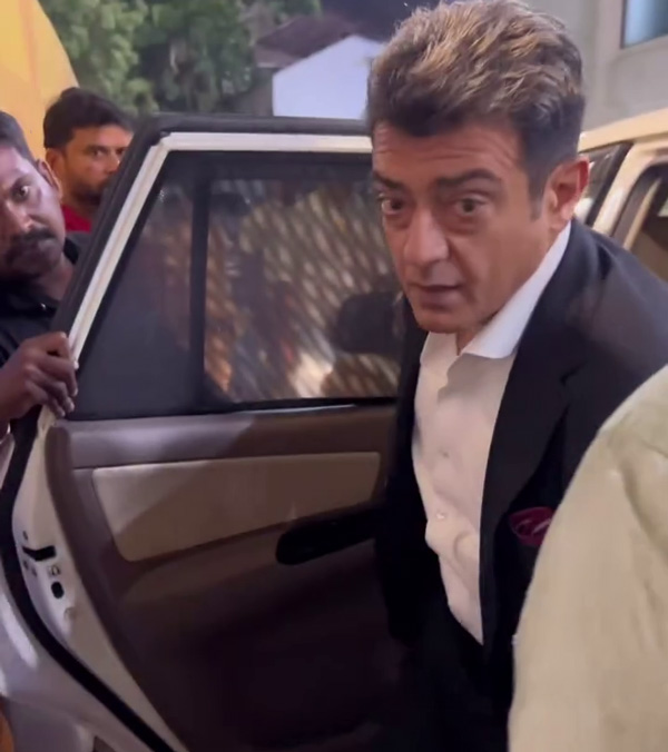 actor ajith spotted in toyota innova car