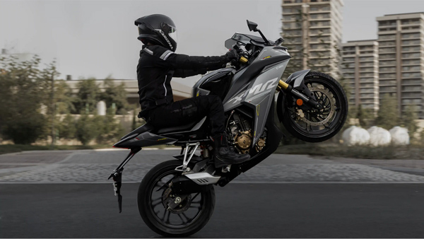 2025 Hero Karizma XMR 210 Combat Variant Launched With New Features Priced At Rs 2 01 Lakh