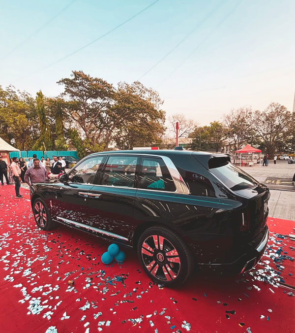 Rolls-Royce Cullinan Worth Rs 10 Crore Delivered At Honda Dealership Did You Know Why Rolls-Royce Cullinan Worth Rs 10 Crore Delivered At Honda Dealership Did You Know Why