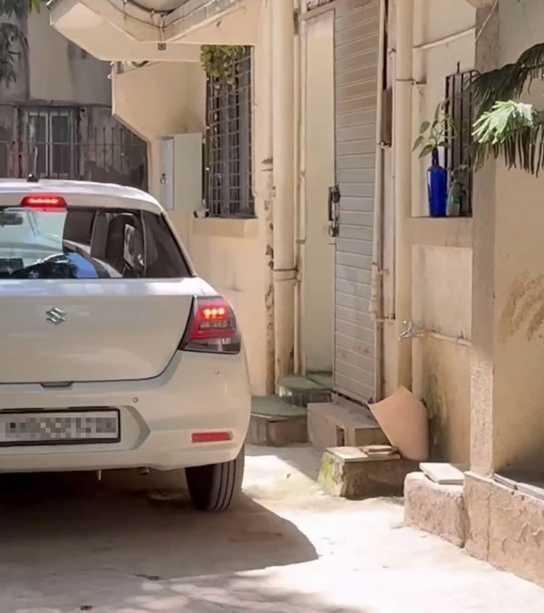 shraddha kapoor spotted in swift