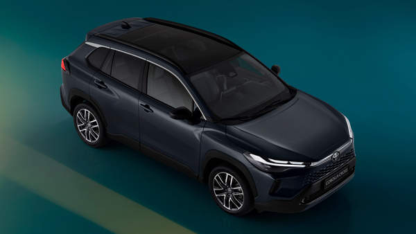 Toyota Corolla Cross Facelift Unveiled With New Style And GR Sport Variant Toyota Corolla Cross Facelift Unveiled With New Style And GR Sport Variant